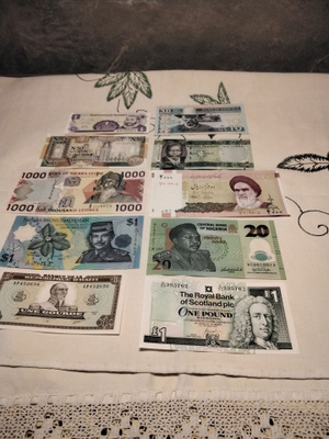 Ulkomaiset setelit 10 kpl