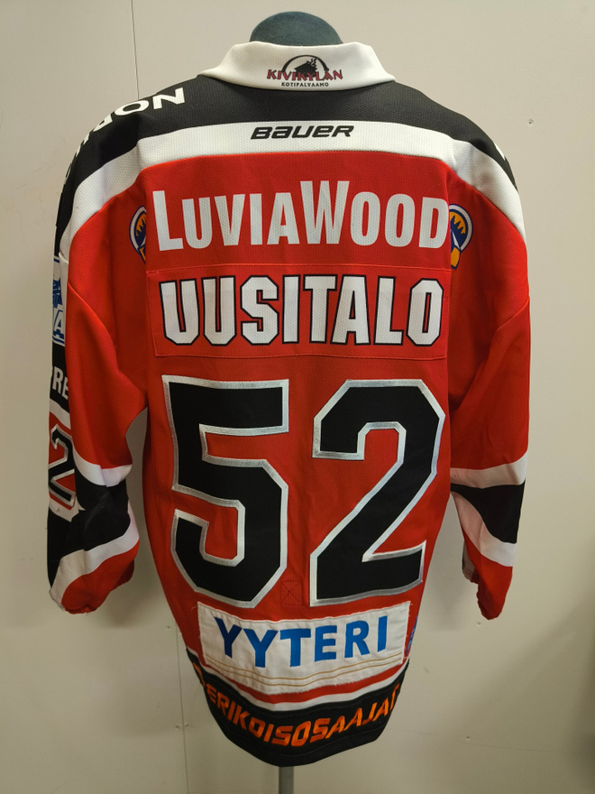Ville Uusitalo #52 Porin Ässät game worn