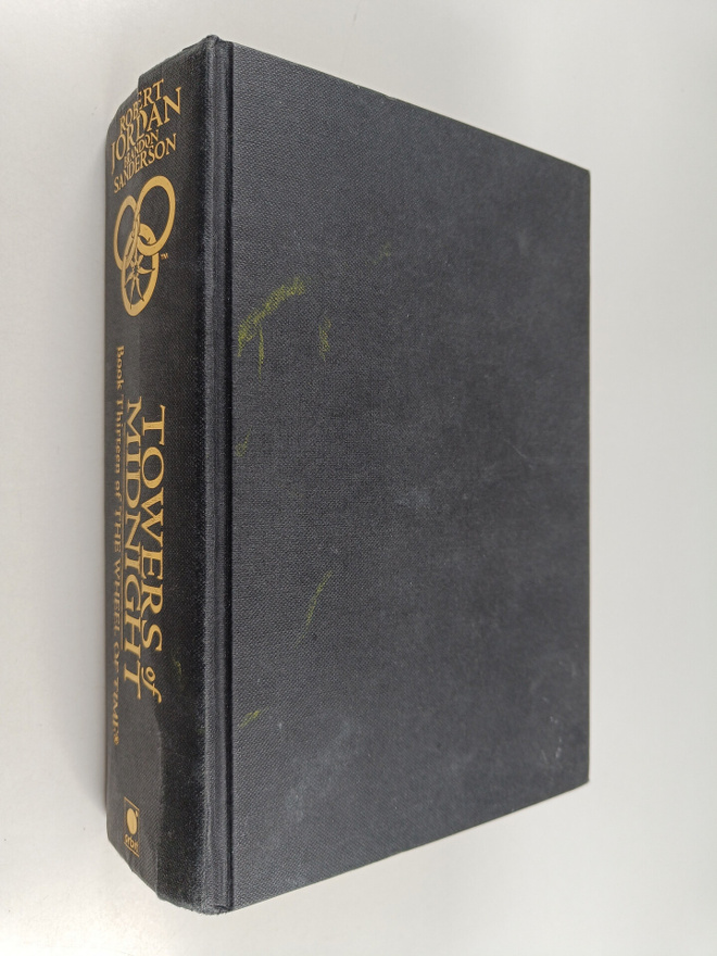 Robert Jordan ym. : Towers of Midnight