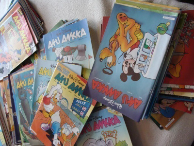 Aku ankka lehtiä liki 180 Kpl
