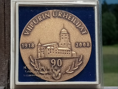 Viipurin urheilijat. Leimalla. Rasiassa. Halkaisija - 55 mm.
