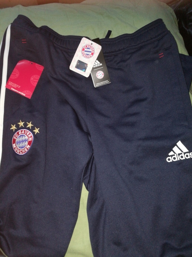 Adidas- Aidot Bauer Munchen verkkarit siniset koko XL