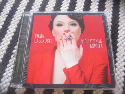 Emma Salokoski - Kiellettyjä Asioita