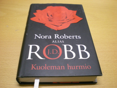 Nora Roberts alias J.D. Robb: Kuoleman hurmio