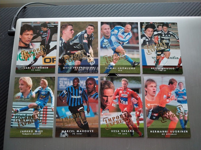 Veikkausliiga Cardset 2004 keräilykortteja