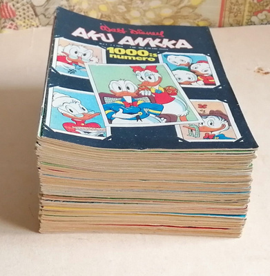 Hieno 1-52 / 1976 Aku Ankka vuosikerta