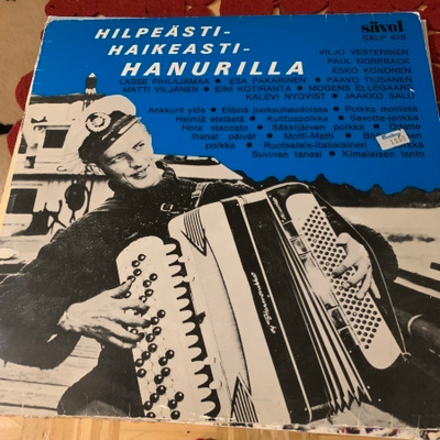 HILPEÄSTI-HAIKEASTI-HANURILLA : * SUOMI 1969