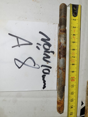 Tunturi tai muu vanha mopo akseli 10mm