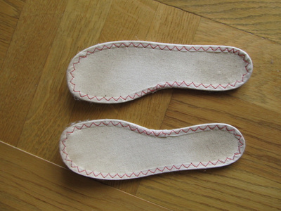 Kengänpohjalliset 2 paria 18,3 cm ja 19 cm
