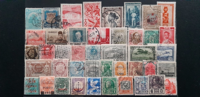 KOKO MAAILMA VANHAA postimerkkejä */o 43 kpl