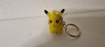 UUSI Pikachu AVAIMENPERÄ