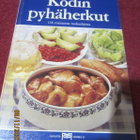 Kodin pyhäherkut 156 maittavaa ruokaohjetta. - pikkukuva 1