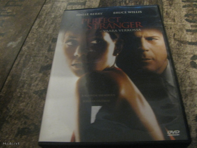 Perfect Stranger - Vaara Verkossa (DVD)