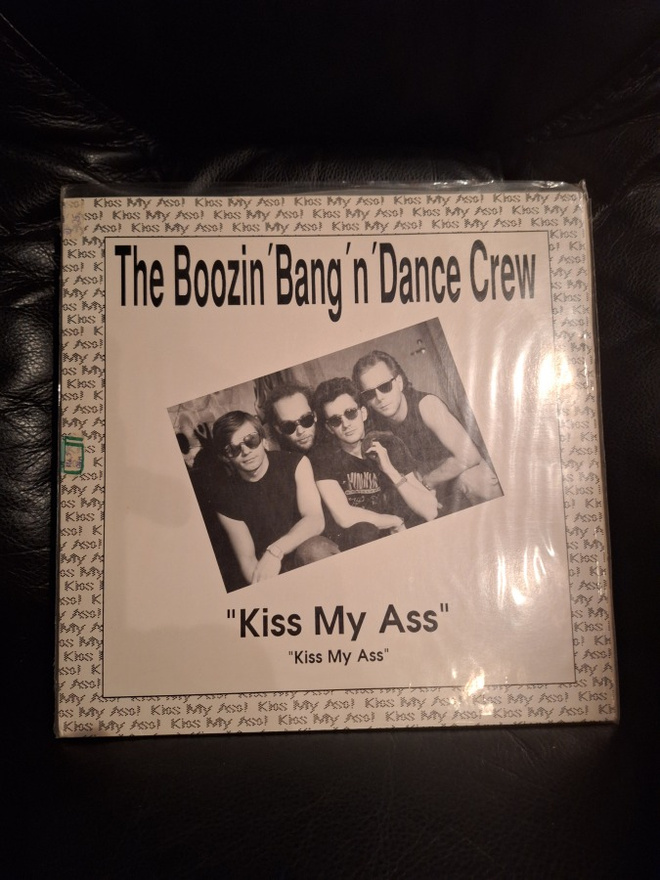 The Boozin' Bang'n' Dance Crew – Kiss My Ass