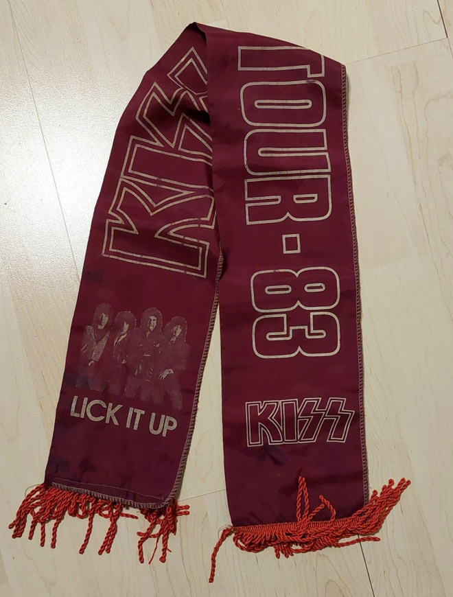 KISS : European tour 1983 Lick it up