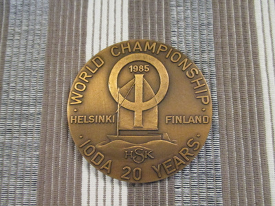 World Championship 1985 Helsinkfors Segelklubb mitali.