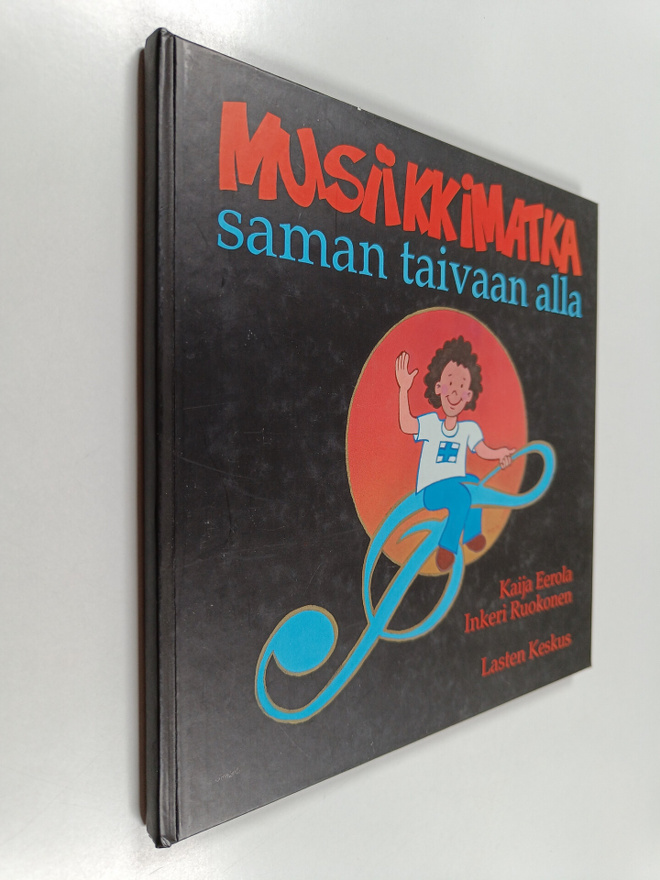 Kaija Eerola : Musiikkimatka saman taivaan alla
