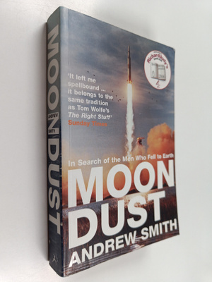 Andrew Smith : Moon dust