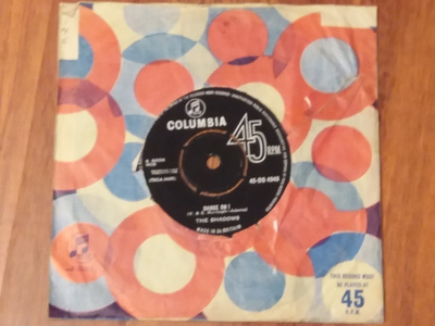 7" SHADOWS - Dance On ! - single 1962 rockabilly,surf EX