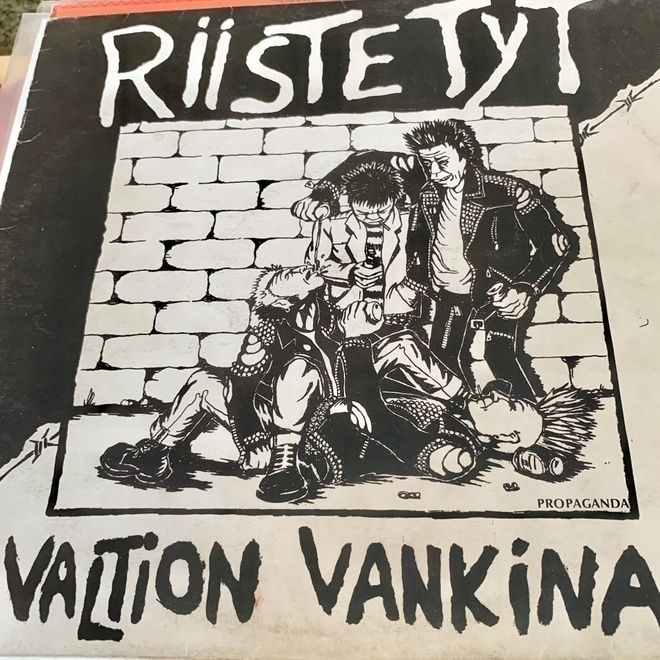 RIISTETYT: Valtion vankina. *FIN 1982* original