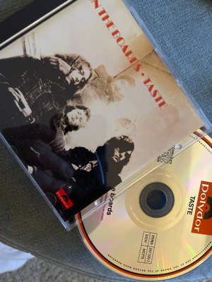 Taste . On the boards CD
