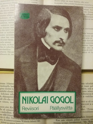 Nikolai Gogol - Reviisori, Päällysviitta (pokkari)
