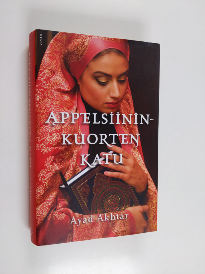 Ayad Akhtar : Appelsiininkuorten katu