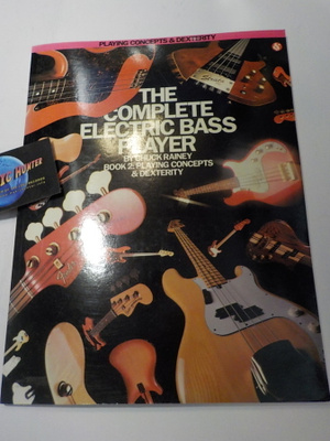 COMPLETE ELECTRIC BASS PLAYER BASSO NUOTTIKIRJA