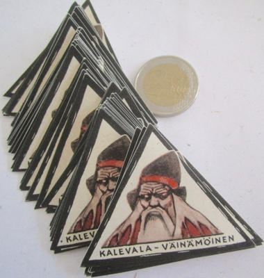 n. 74 VANHAA Paperi- Pahvimerkkiä Kalevala Väinämöinen