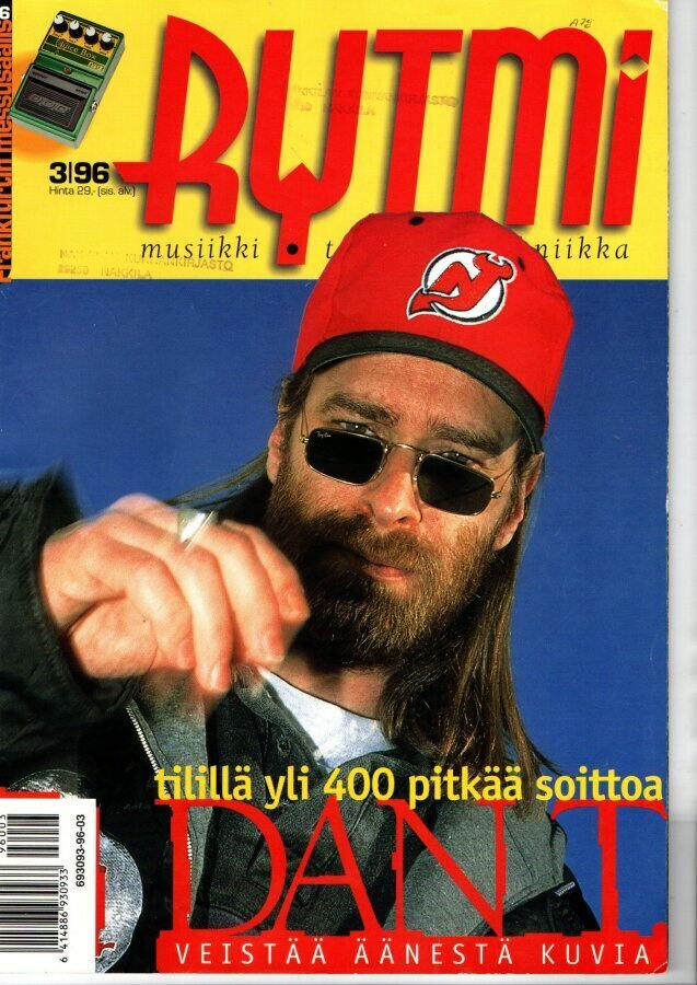 Rytmi n:o 3 1996 Dan T. näyttää nuotin paikan.
