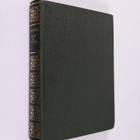 William H. Stephens : Mies ja viitta - pikkukuva 1