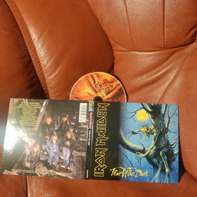 IRON MAIDEN -fear of the dark CD.