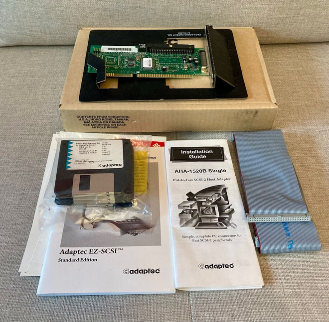 Adaptec Fast SCSI-2 AHA-1520B ISA laajennuskortti (KIT)