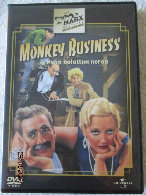 MONKEY BUSINESS (DVD) NELJÄ NOLATTUA NEROA