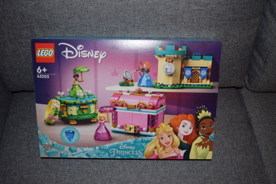 Lego 43203 Disney Ruususen, Meridan ja Tianan taikamaailmat