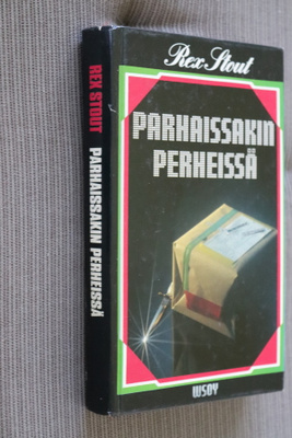 Rex Stout : Parhaissakin perheissä ( 2.p. 1983 )