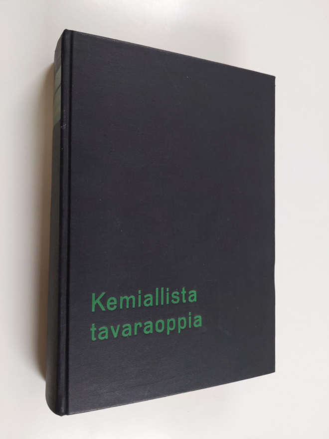 E. M. Karamäki : Kemiallista tavaraoppia : kansainvälisen...