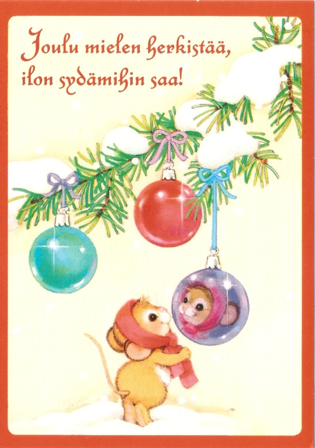 Hiiri peilaa itseään koristepallossa.