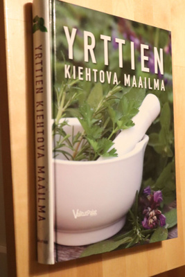 Yrttien kiehtova maailma ( 2.p. 2012 )