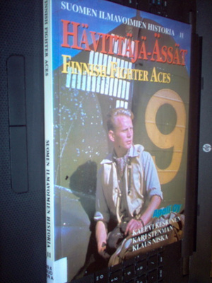 Suomen Ilmavoimien Historia 11 HÄVITTÄJÄ-ÄSSÄT (1994) Sis.pk