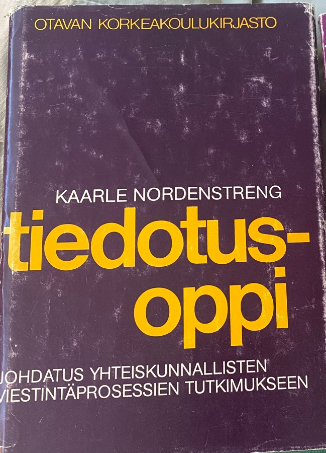 Nordenstreng: Tiedotusoppi