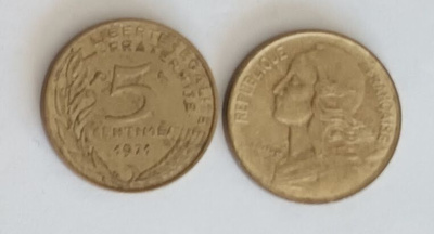3 kpl Ranska 5 centimes 1979, 1981 & 1982, 4 kuvaa
