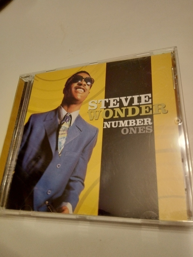 CD Stevie Wonder: Number Ones  ( Sis.postikulut )
