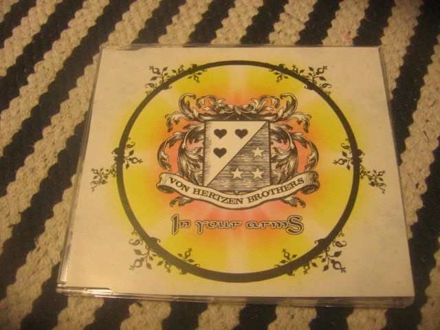 Von Hertzen Brothers - In Your Arms (promo cds)