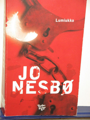 Jo Nesbo : Lumiukko