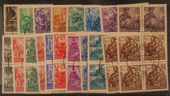 # 23131 # DDR - Mi-362-379 loisto leimatut neliöt