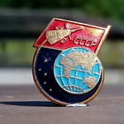 Neuvostoliittolainen (USSR) kosmos-aiheinen pinssi. Raskasme - pikkukuva 2