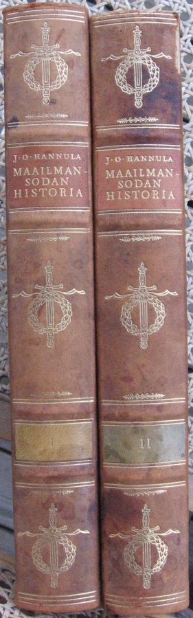 J. O. Hannula: Maailmansodan historia I-II.