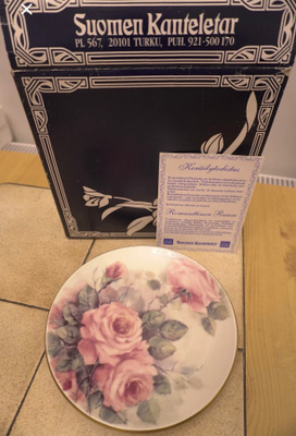Arabian Kanteletar -seinälautanen