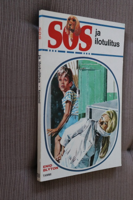 Enid Blyton : SOS ja ilotulitus ( 1.p. 1975 )